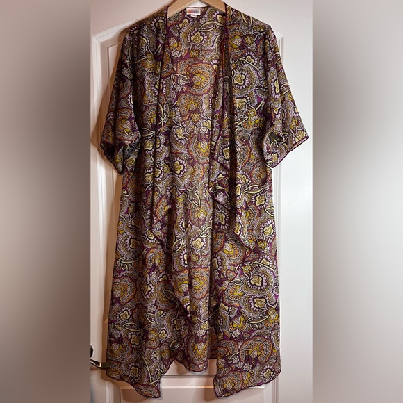 LuLaRoe Sweaters - EUC Pre-loved LuLaRoe Kimono, M